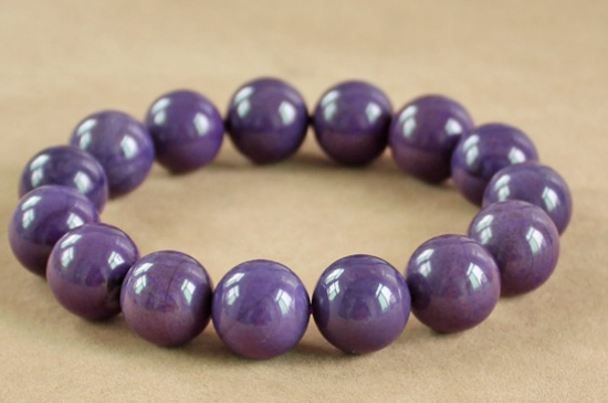 Which color of Sugilite is more effective?