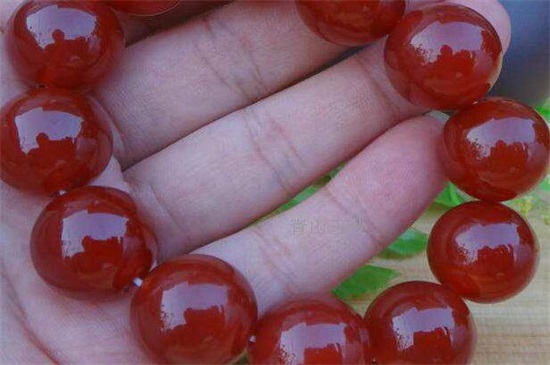 Red agate function, the benefits of red agate to the human body